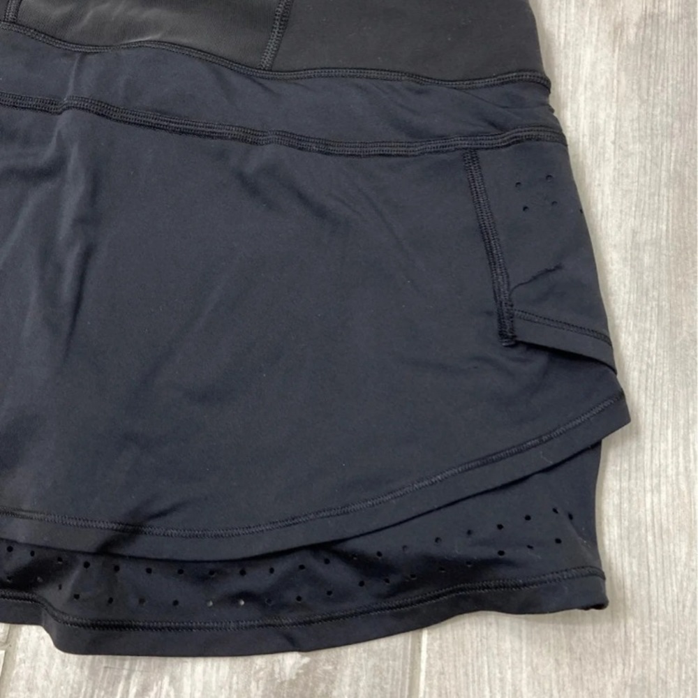 Athleta XS black lasercut Skort  ex condition - Picture 6 of 10